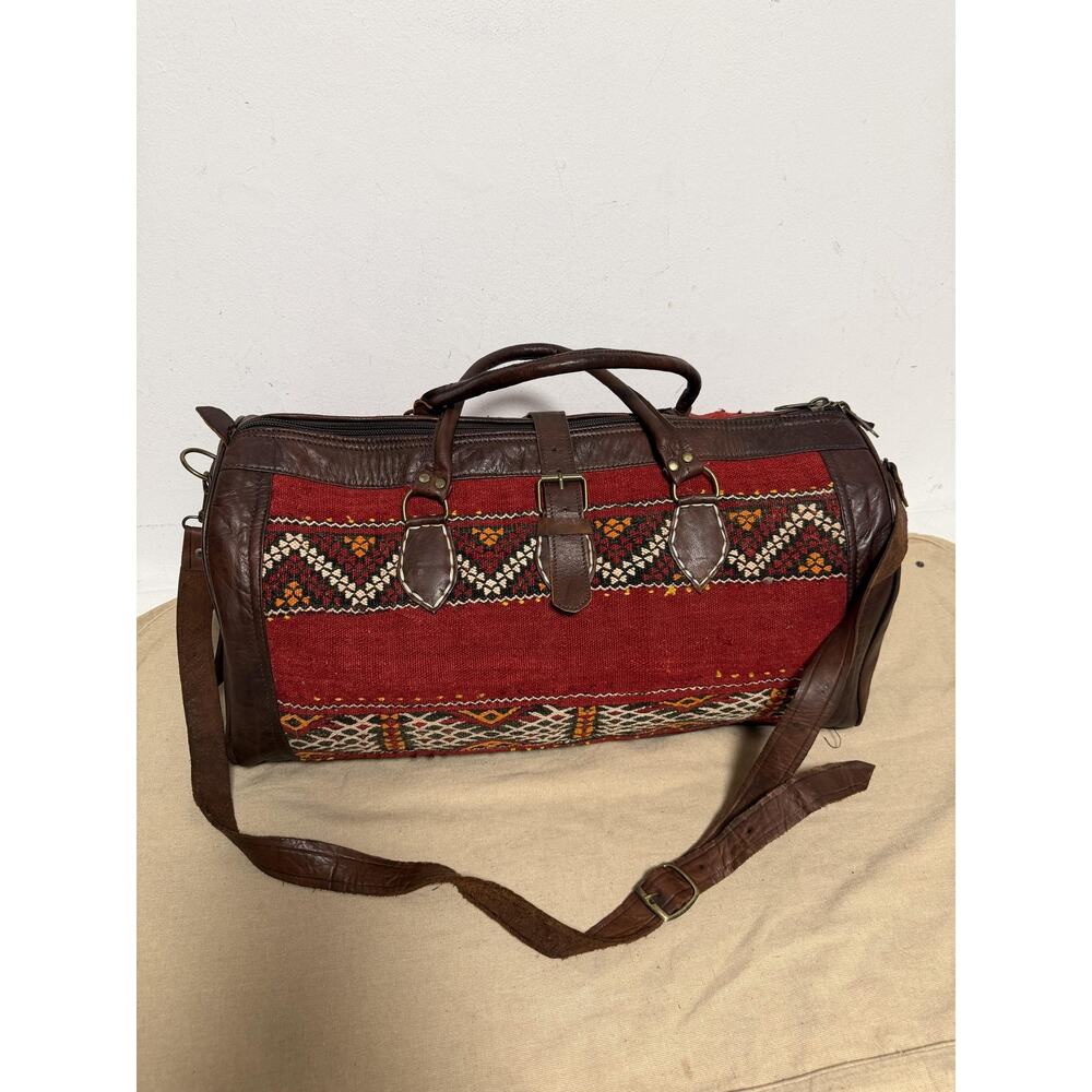 Red 24" Leather Duffle Bag Soft Case Adjustable Straps Women Geometric Travel